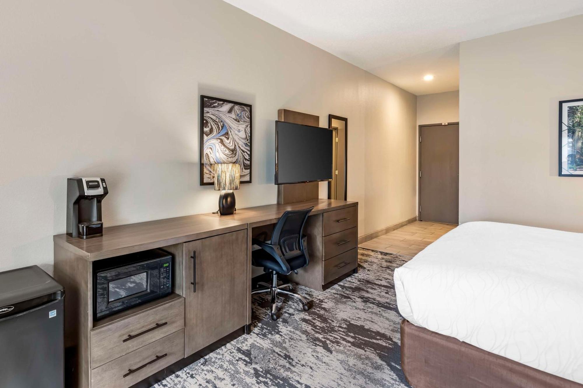 Best Western Plus Bourbonnais Hotel & Suites Zewnętrze zdjęcie